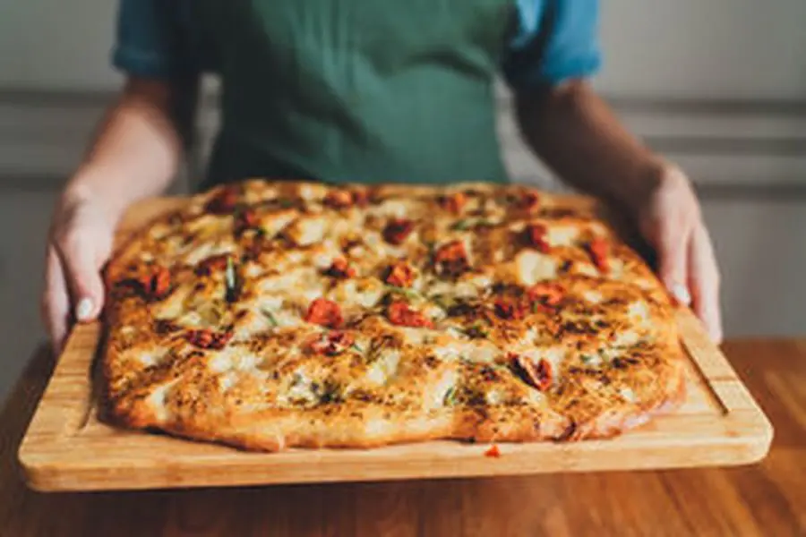 Przepis na Focaccia – prosty włoski chlebek. Czyli Jak ugotować i jak przygotować Focaccia – prosty włoski chlebek.