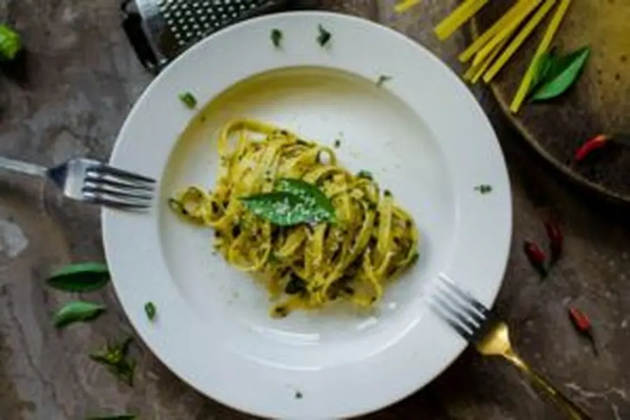 Przepis na Makaron tagliatelle ze szpinakiem. Czyli Jak ugotować i jak przygotować Makaron tagliatelle ze szpinakiem.