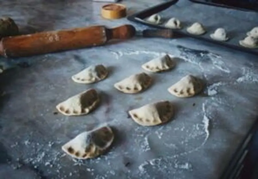 Przepis na Pierogi ze szpinakiem. Czyli Jak ugotować i jak przygotować Pierogi ze szpinakiem.