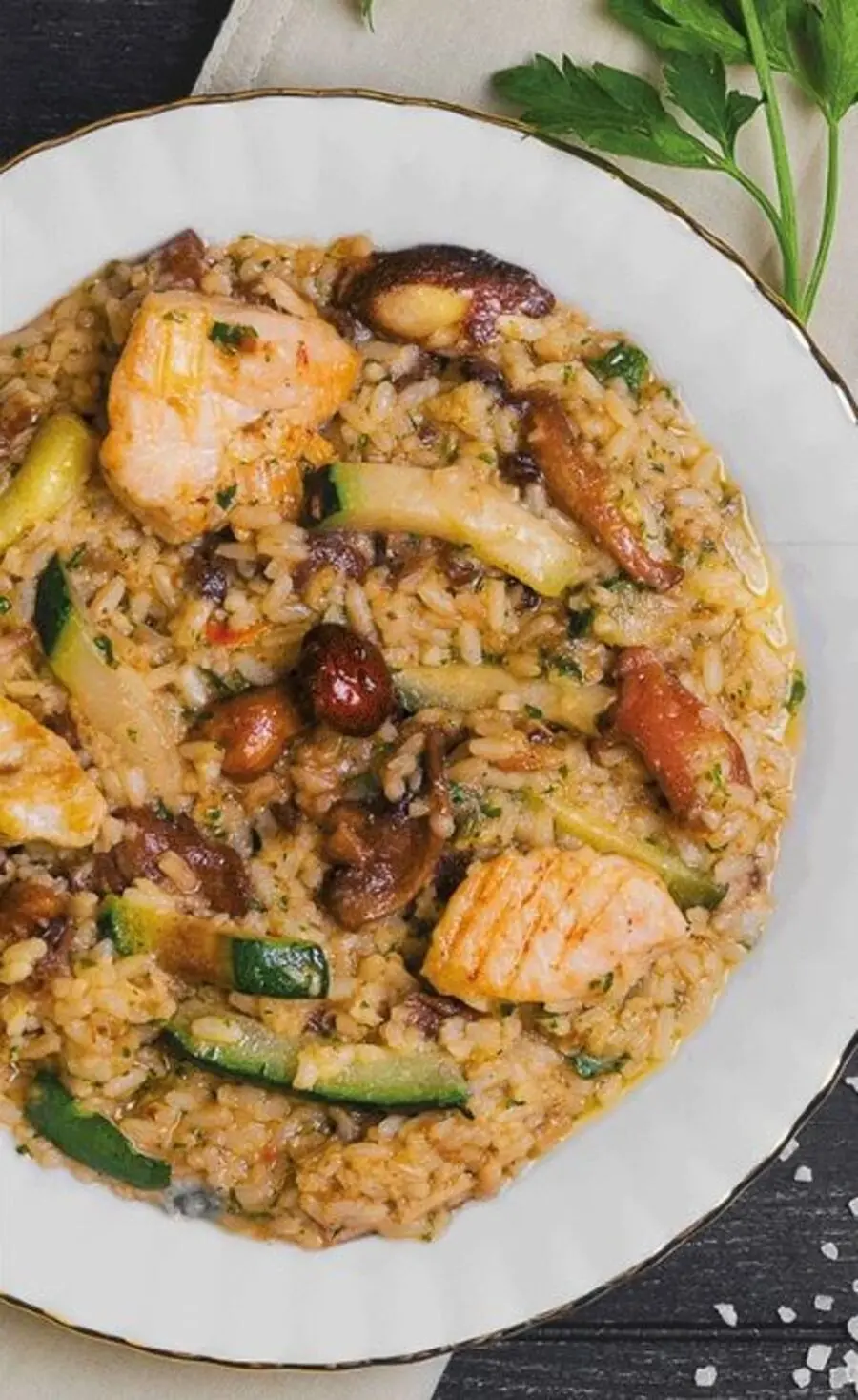 Przepis na Risotto z kurczakiem i grzybami . Czyli Jak ugotować i jak przygotować Risotto z kurczakiem i grzybami .