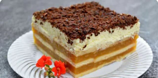 Przepis na Najłatwiejsza szarlotka bez pieczenia