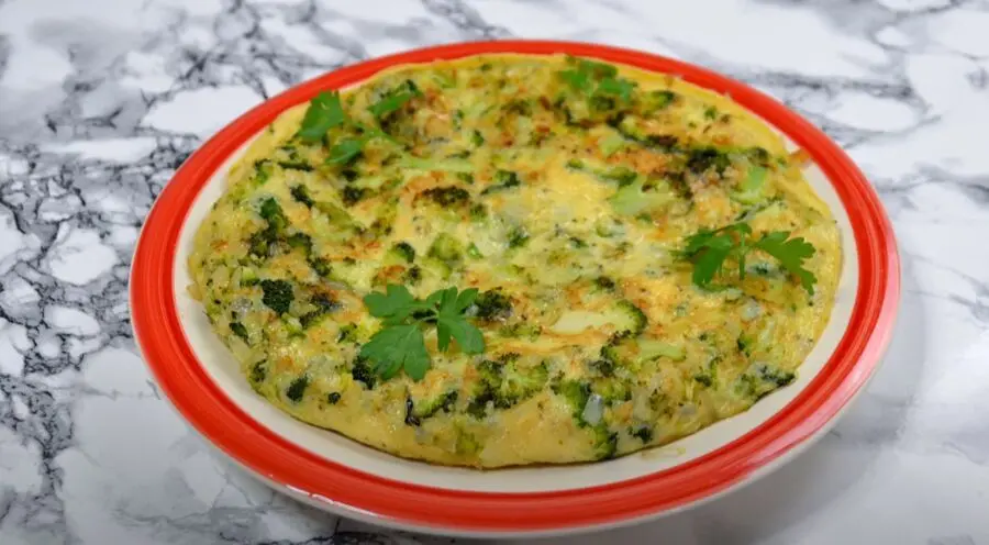 Przepis na Omlet z brokułem . Czyli Jak ugotować i jak przygotować Omlet z brokułem .