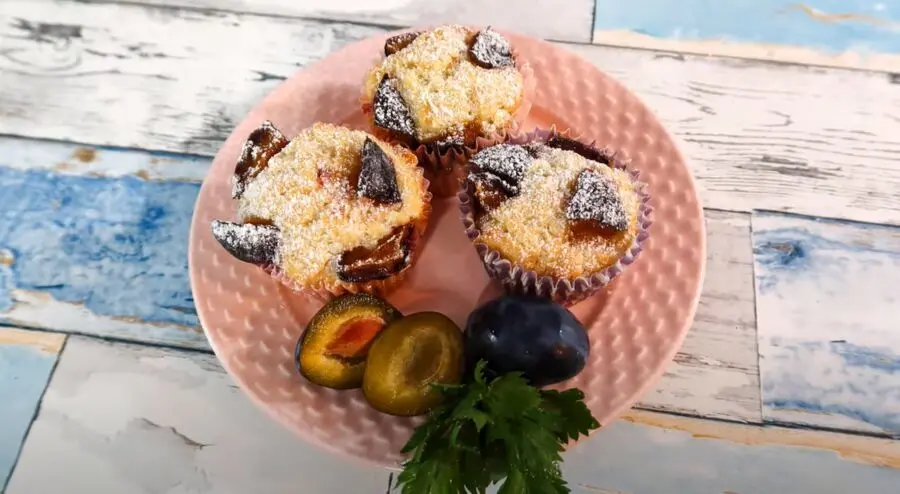 Przepis na Muffinki ze śliwkami . Czyli Jak ugotować i jak przygotować Muffinki ze śliwkami .