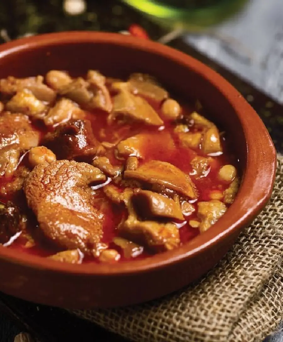Przepis na Callos - ostre flaczki po hiszpańsku. Czyli Jak ugotować i jak przygotować Callos - ostre flaczki po hiszpańsku.