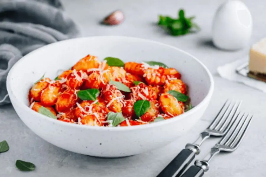 Przepis na Kurczak z gnocchi. Czyli Jak ugotować i jak przygotować Kurczak z gnocchi.