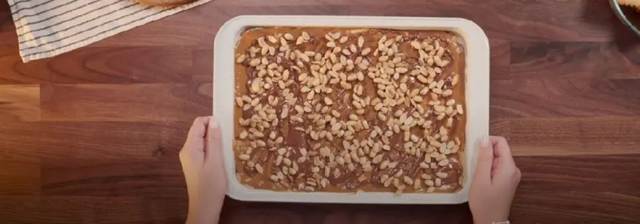 Przepis na Ciasto snickers bez pieczenia . Czyli Jak ugotować i jak przygotować Ciasto snickers bez pieczenia .