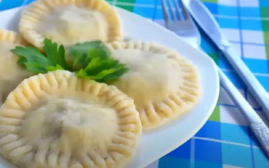 Przepis na Pierożki Ravioli - jak zrobić?. Czyli Jak ugotować i jak przygotować Pierożki Ravioli - jak zrobić?.