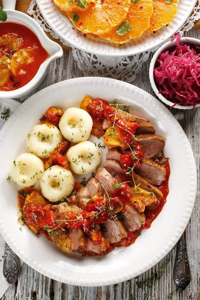 Przepis na Pierś z kaczki z pomidorami i cytrusami
