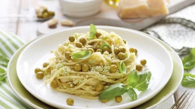 Przepis na Makaron z pesto