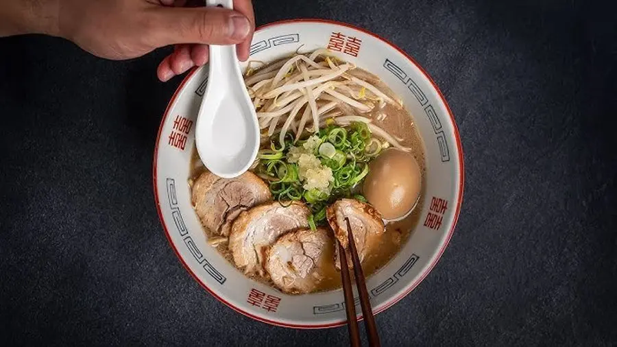 Przepis na Hiroszima ramen. Czyli Jak ugotować i jak przygotować Hiroszima ramen.
