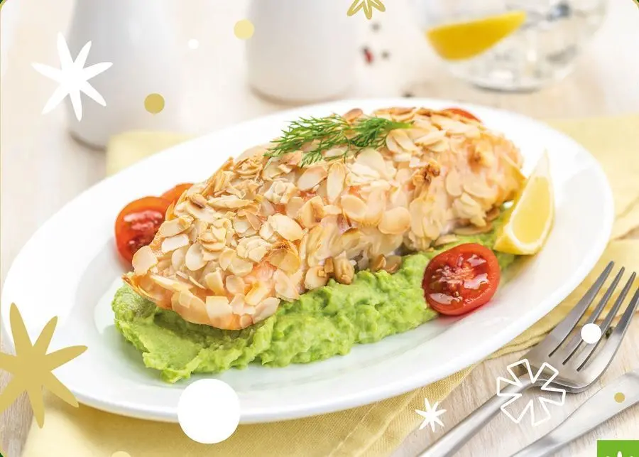 Przepis na Migdałowy karp na puree z zielonego groszku . Czyli Jak ugotować i jak przygotować Migdałowy karp na puree z zielonego groszku .